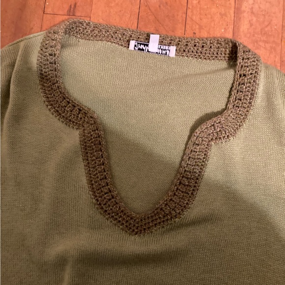 Unique women’s sweater Indigenous One Weave - Picture 2 of 4